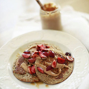 Protein Pancakes with Vegan Cashew Cream